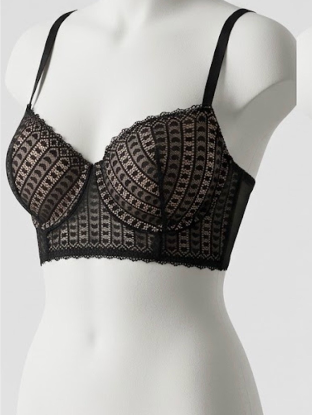 Adore Me Black Scalloped Lace Longline Bra